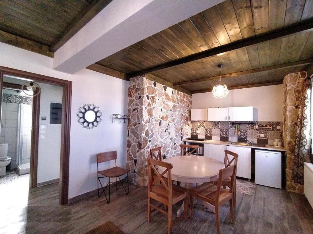 Rustic House Apartment Émbonas Екстериор снимка